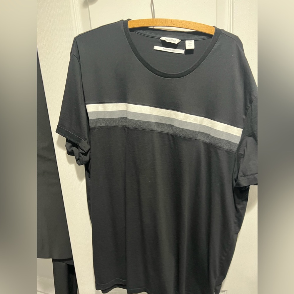 Calvin t shirt
